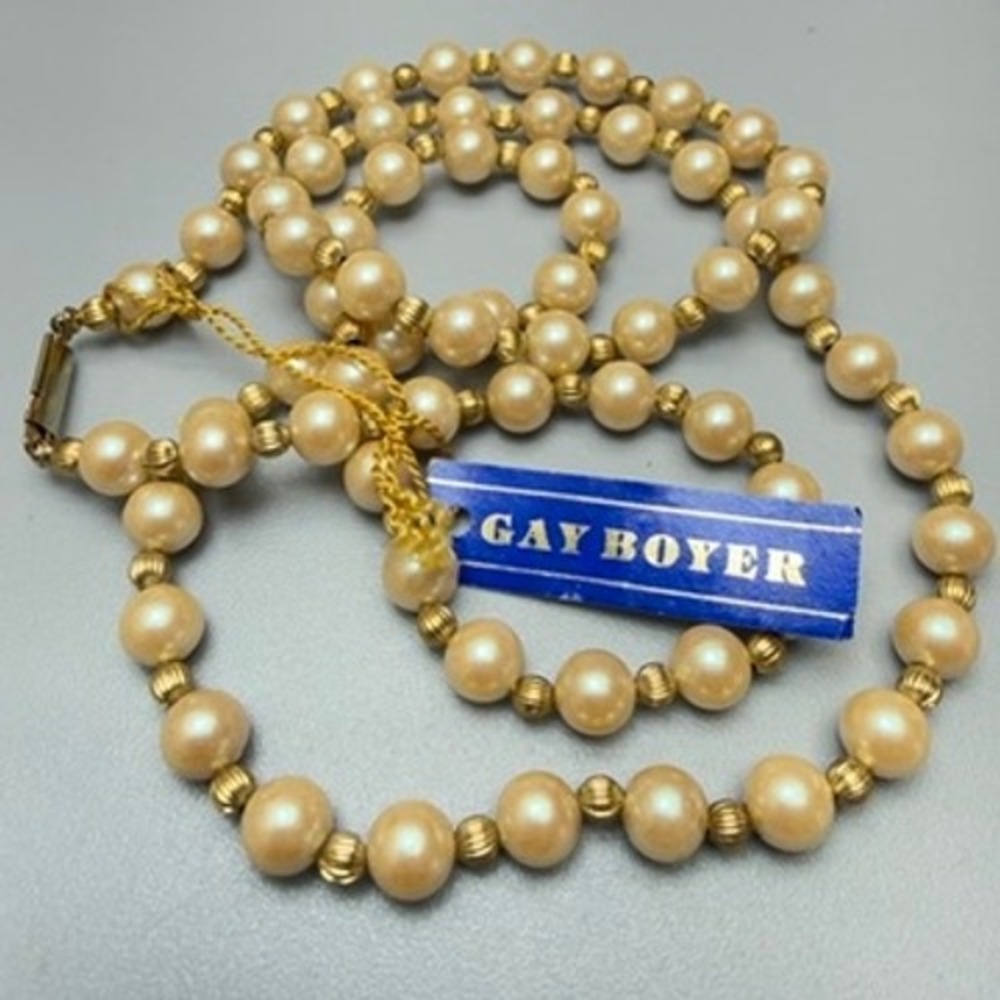 Vintage GAY BOYER Champagne Faux Pearl Necklace 29" Gold Tone‎ Spacer Opera Long